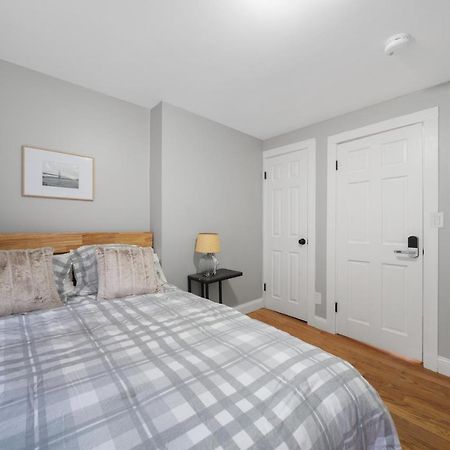 Easy Commute South Boston 4Br 1Bh Apt Luaran gambar