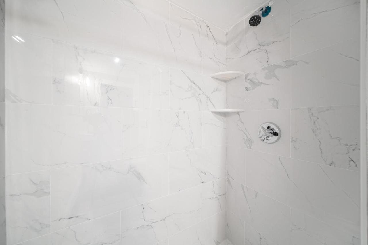 Easy Commute South Boston 4Br 1Bh Apt Luaran gambar