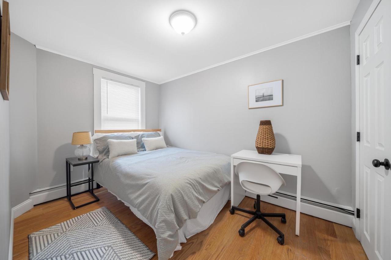 Easy Commute South Boston 4Br 1Bh Apt Luaran gambar