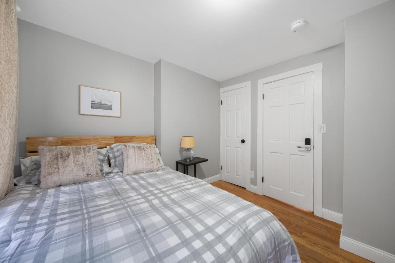 Easy Commute South Boston 4Br 1Bh Apt Luaran gambar