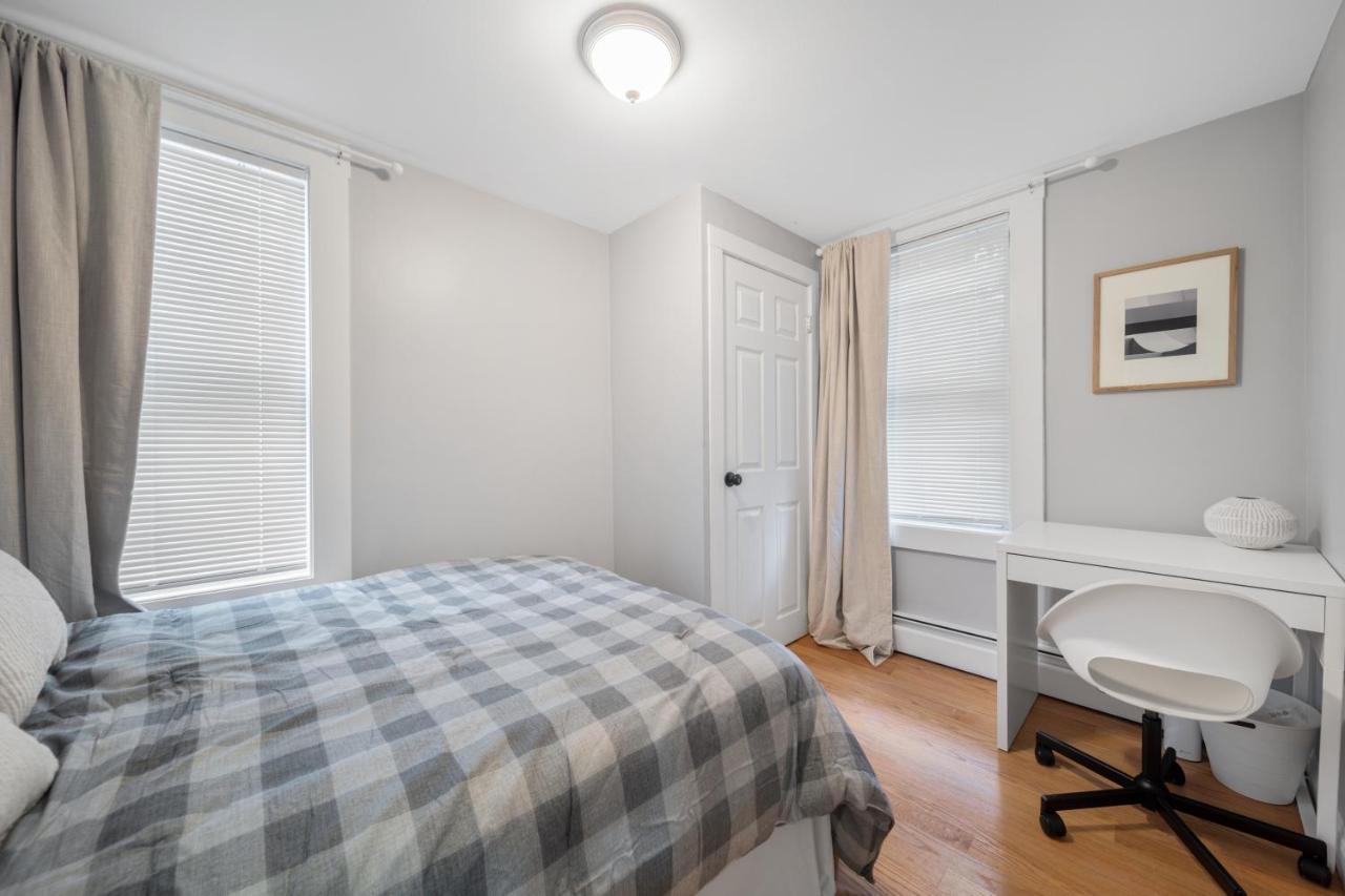 Easy Commute South Boston 4Br 1Bh Apt Luaran gambar